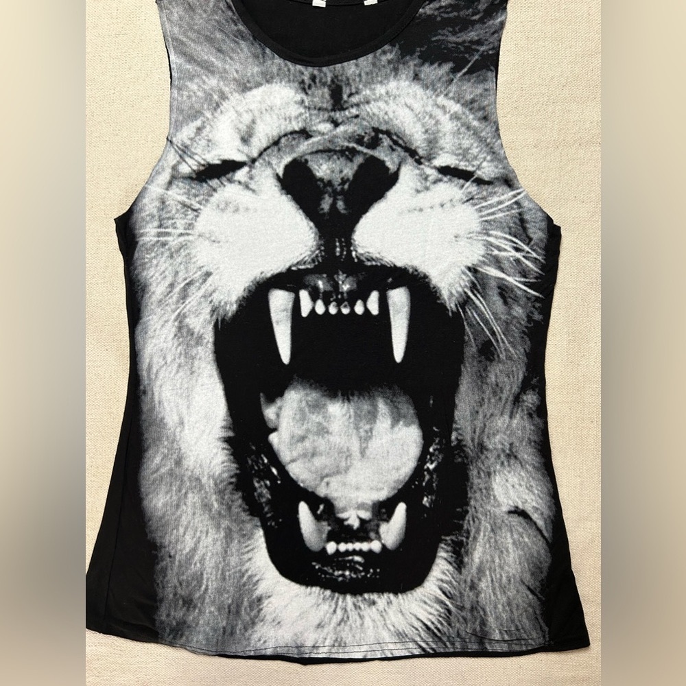 New Look Sleeveless Tshirt